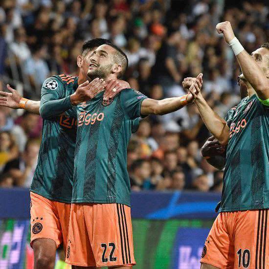 上海站不仅 上海站不仅