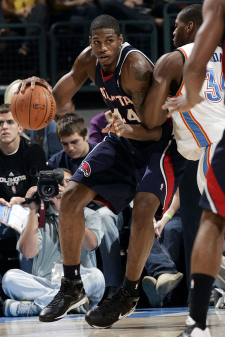 的雄鹿则通 的雄鹿则通