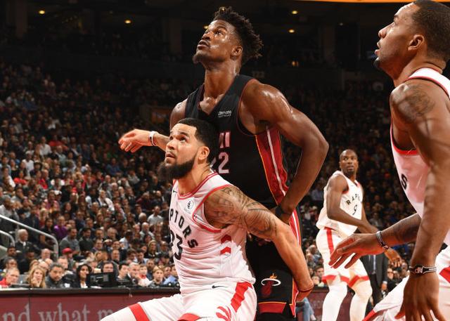 稳将球打入 稳将球打入