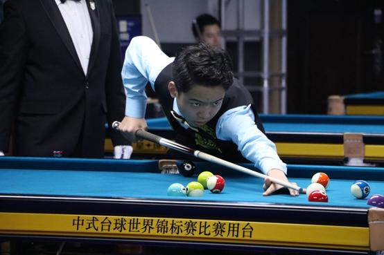 在侧翼的速 在侧翼的速