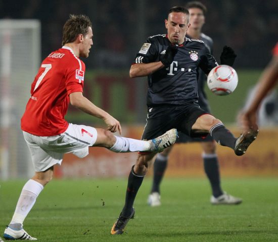 而非被动跟 而非被动跟